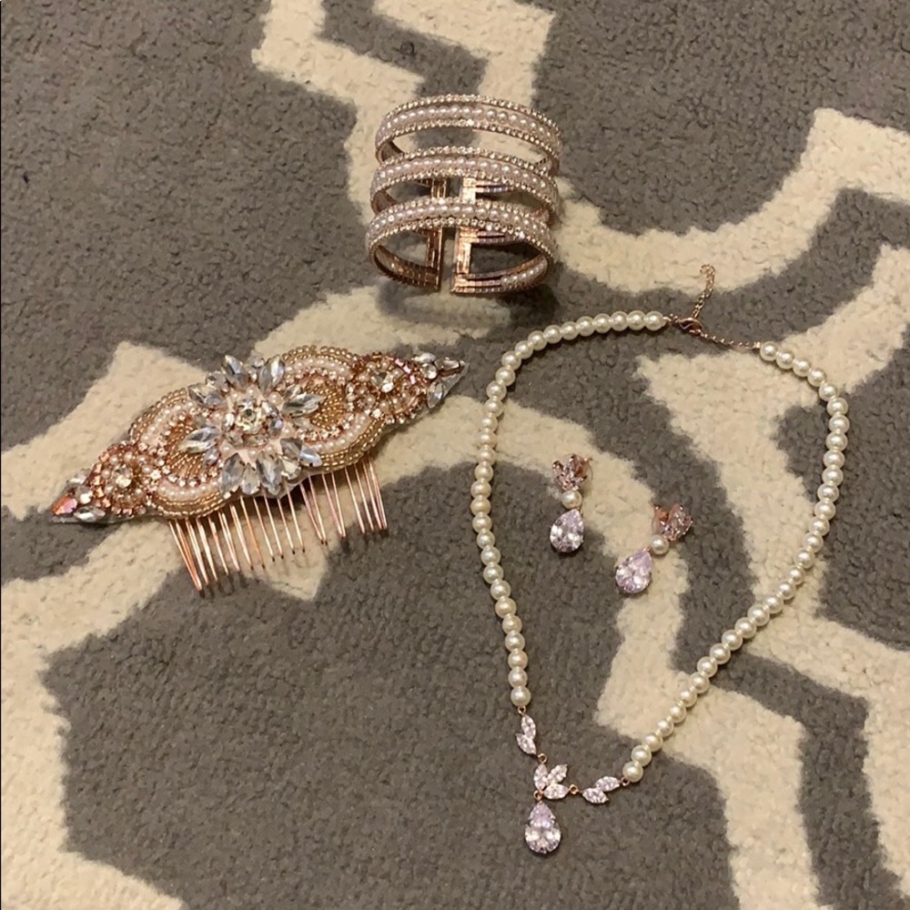 Rose gold wedding jewelry